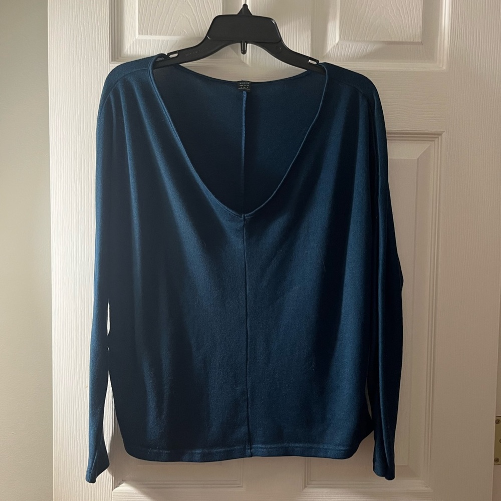 Navy blue long sleeve v neck